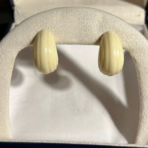Avon Vintage Ivoryesque Pierced Earrings Hoops Acrylic